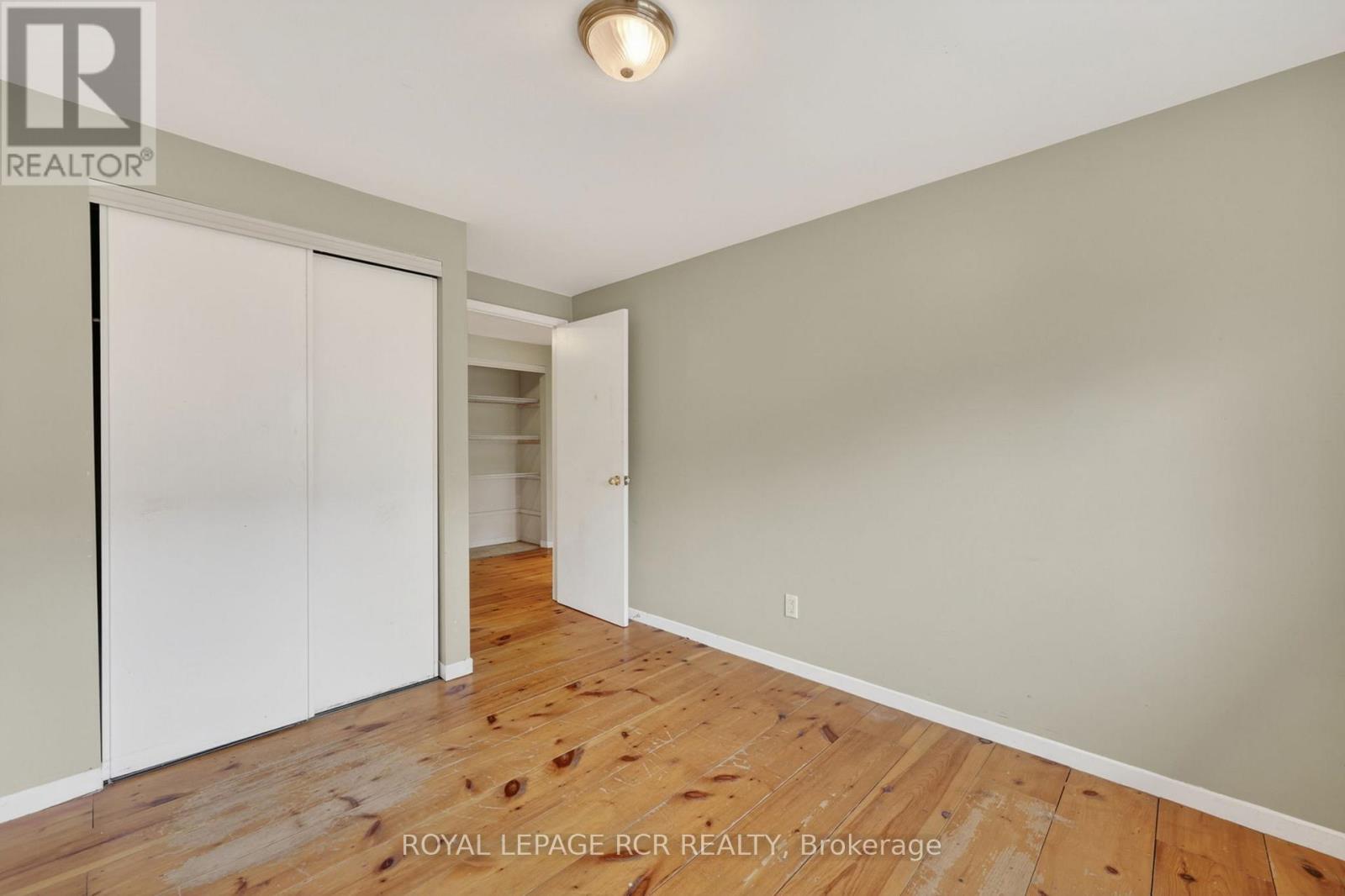 #31 246 TUPPER BOULEVARD - 34