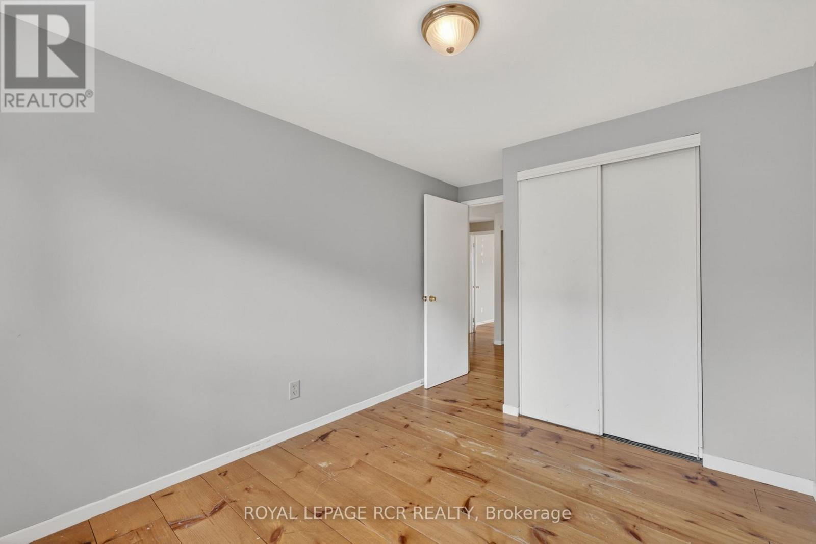 #31 246 TUPPER BOULEVARD - 36