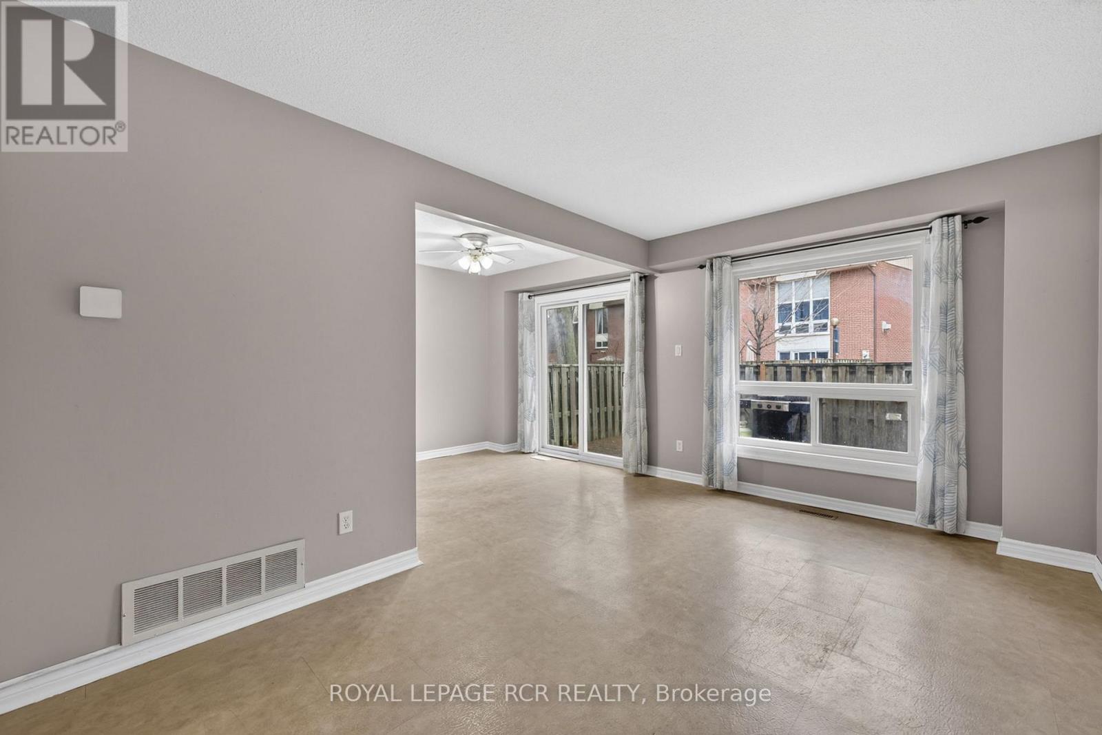 #31 246 TUPPER BOULEVARD - 12