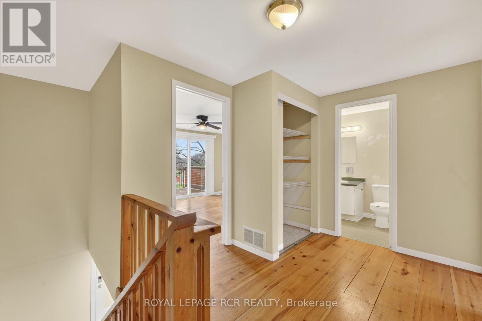 #31 246 TUPPER BOULEVARD - 26