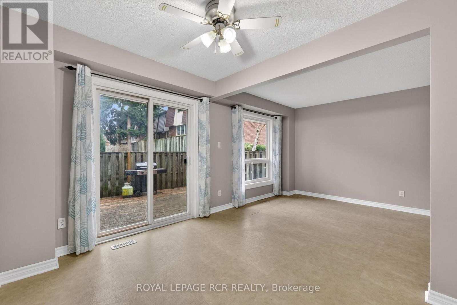 #31 246 TUPPER BOULEVARD - 17
