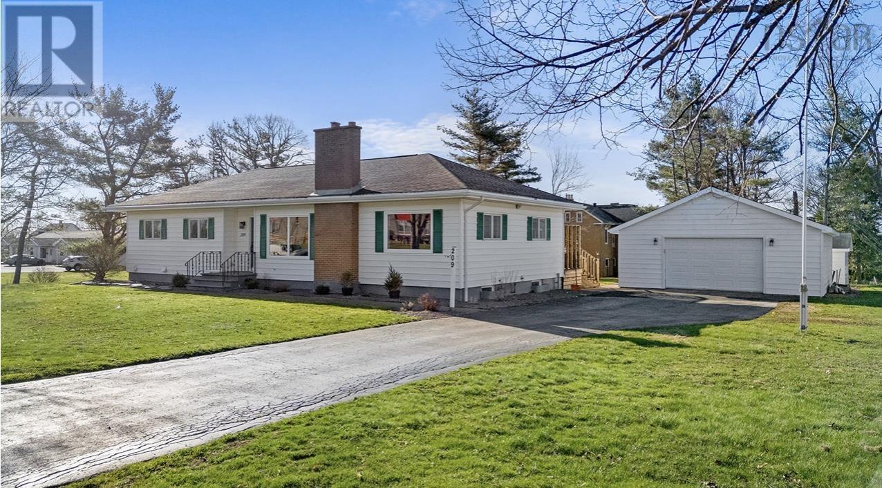 Property photo of 209 Louise Street