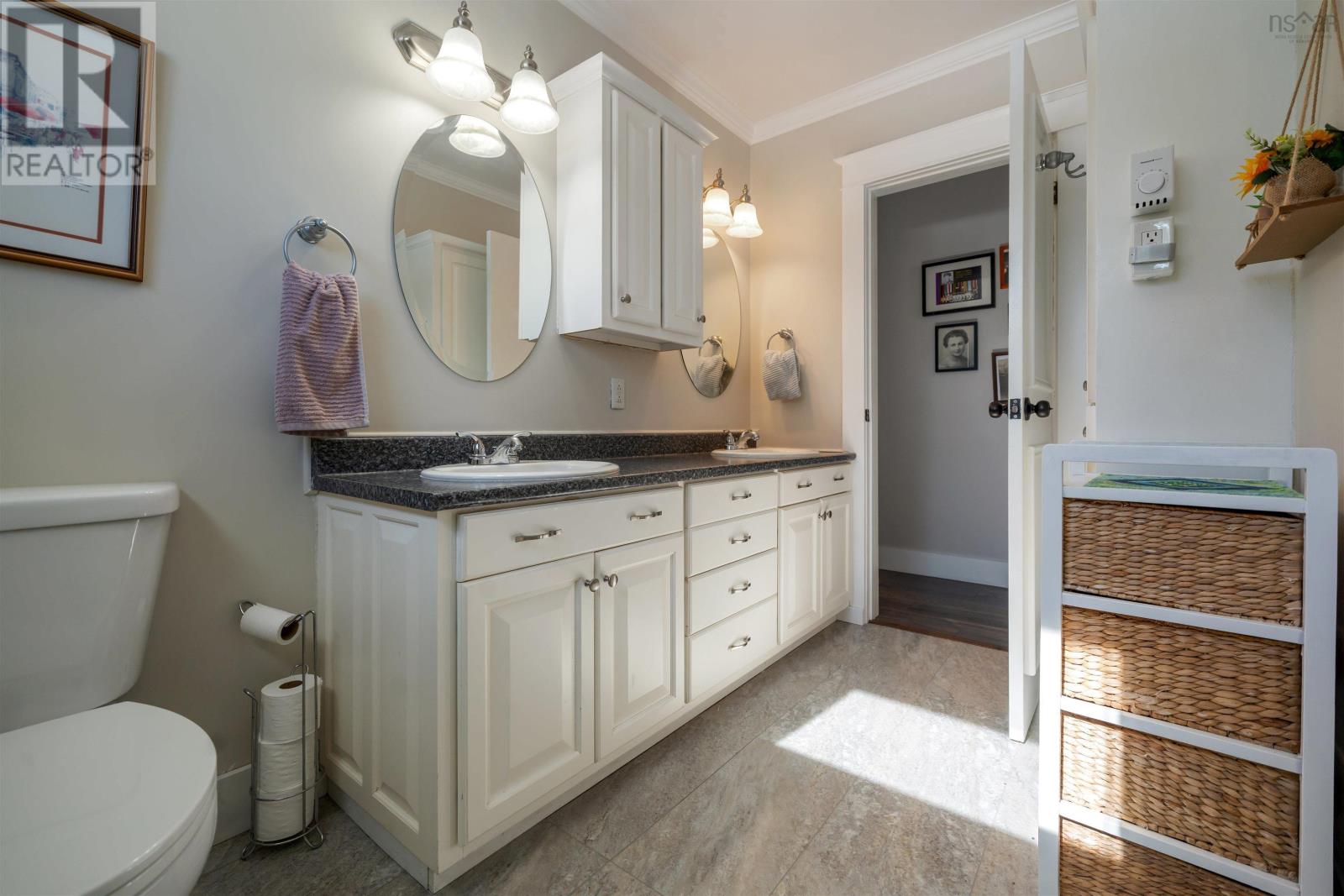 Property 33 of 45 of 209 Louise Street