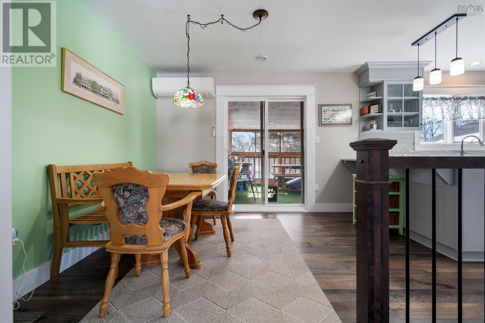 209 LOUISE STREET - 20