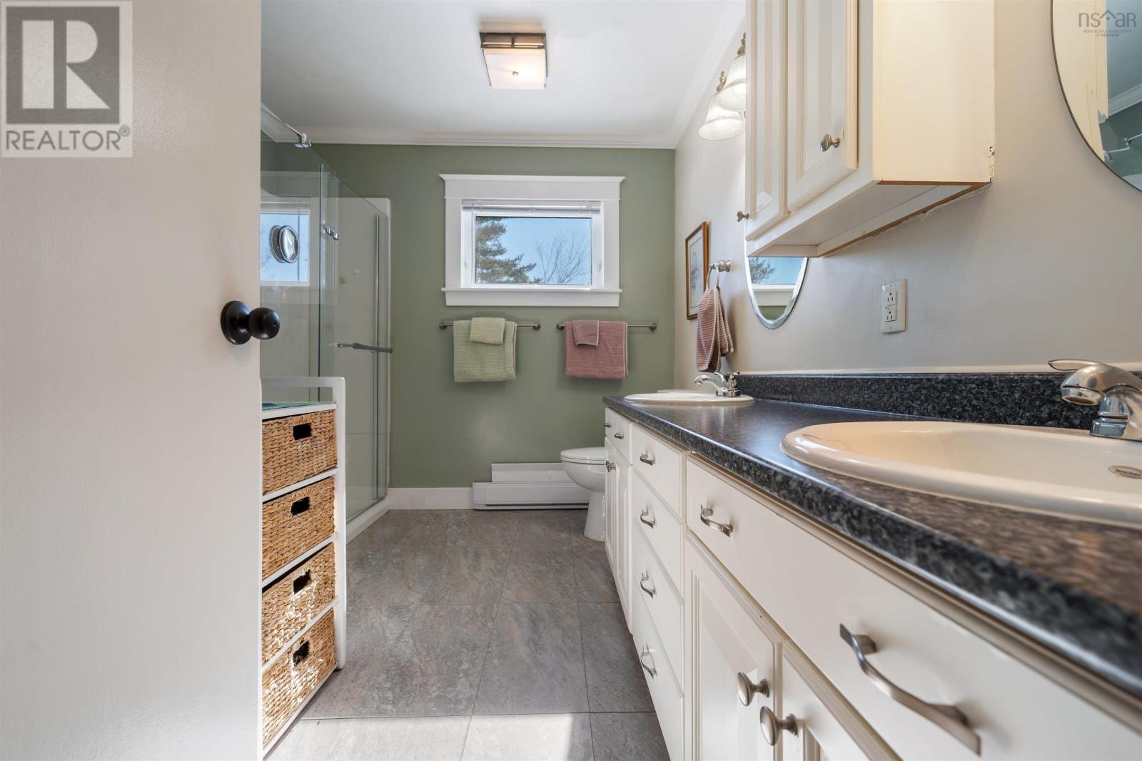 Property 34 of 45 of 209 Louise Street