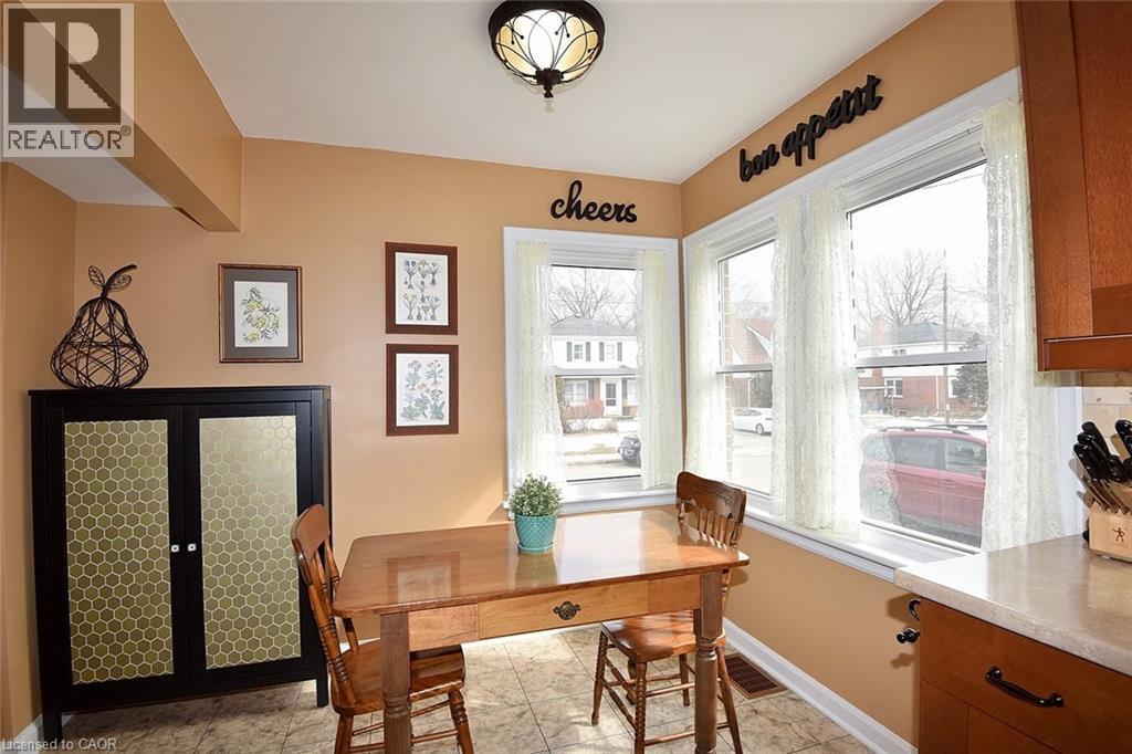 15 CONCORD Avenue, Dundas, Ontario, L9H1R5 — Photo 15