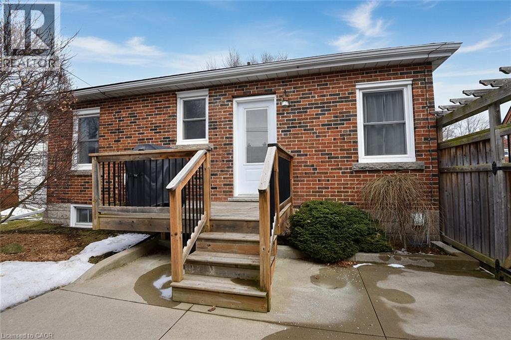 15 CONCORD Avenue, Dundas, Ontario, L9H1R5 — Photo 30