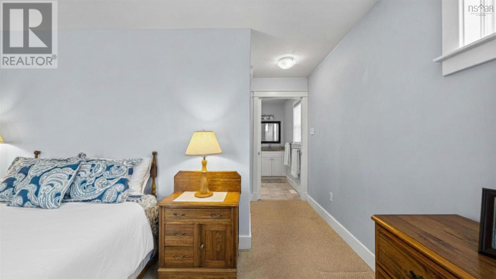 Property 31 of 50 of 33 Barnsley Court