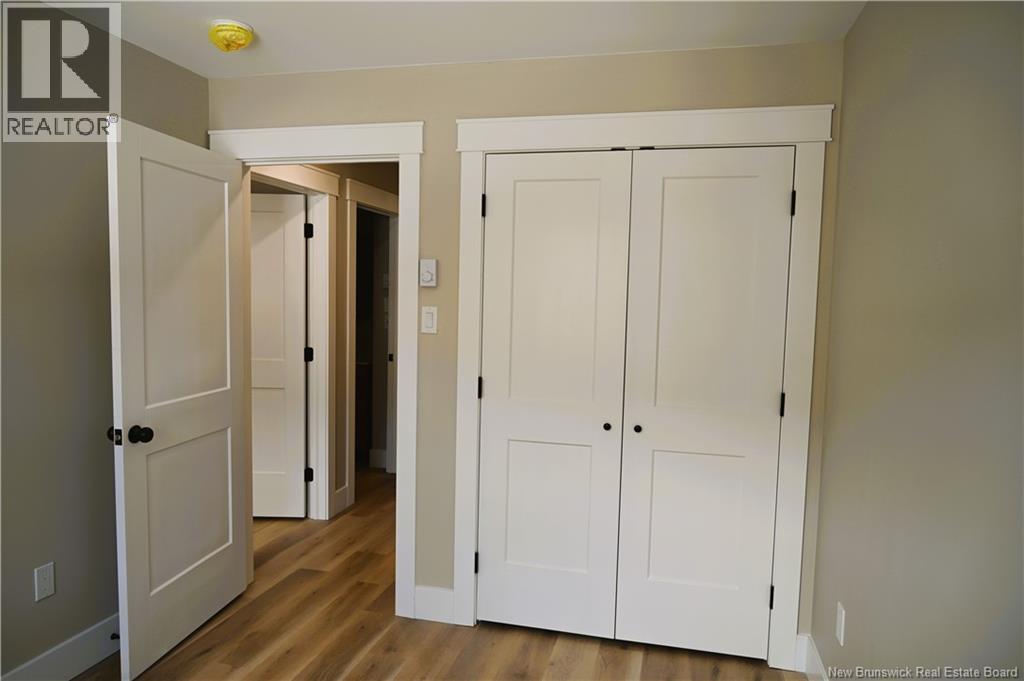 177 ARLINGTON CRESCENT - 12