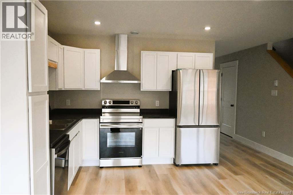 177 ARLINGTON CRESCENT - 4