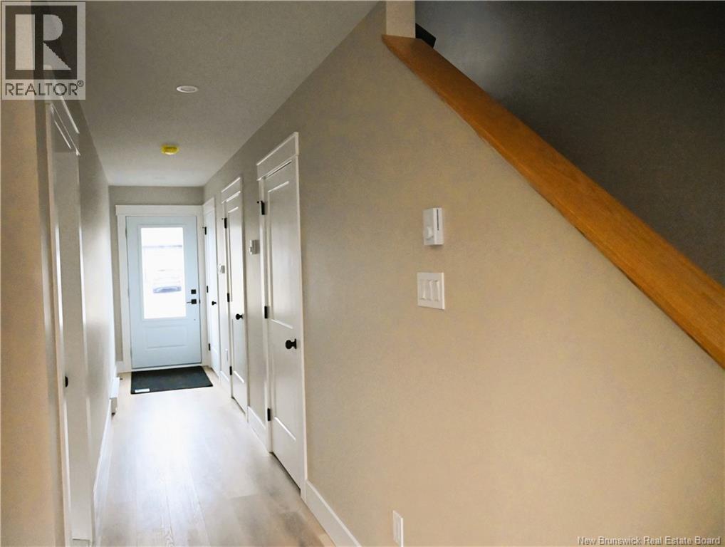 177 ARLINGTON CRESCENT - 7