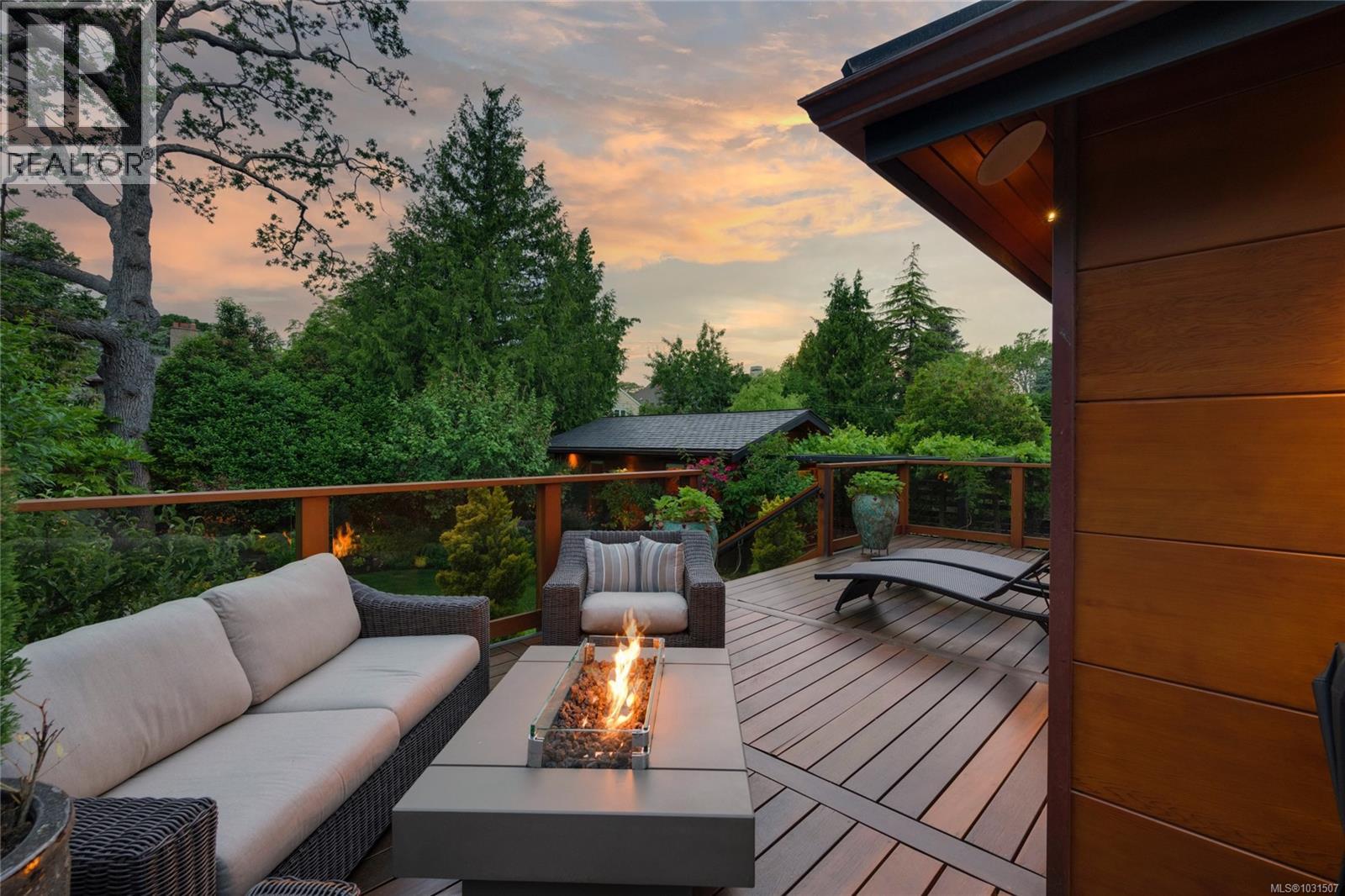 Imagine lounging on a lazy summer day or cuddling around the fire-pit in the evening with the home and garden aglow and streaming your favourite music from the Sonos system.