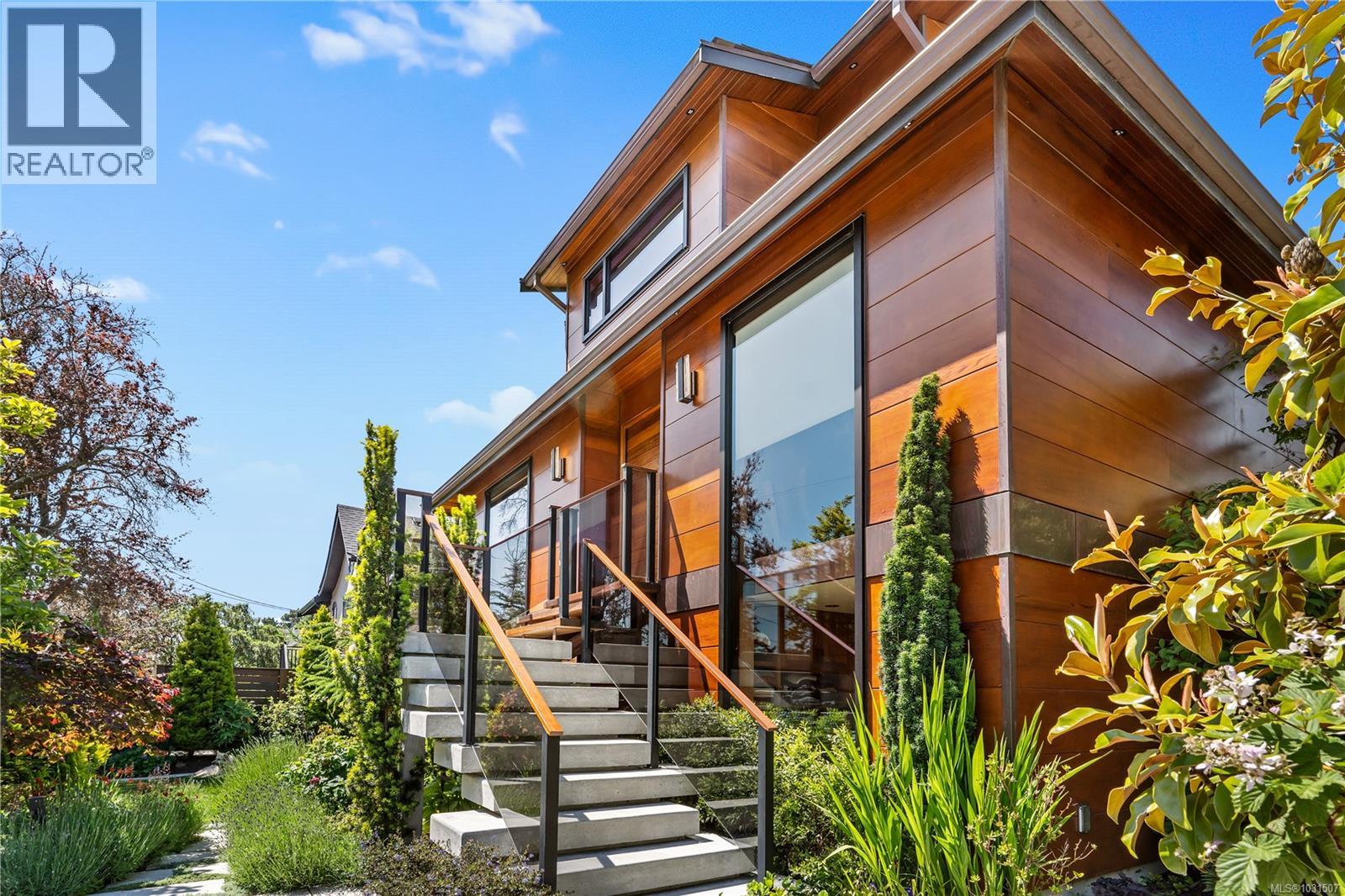 Clad in clear, wide-plank cedar siding sourced from Bella Coola, a wide copper belly-band girdles the exterior and anchors the intention to ecologically preserve the home.