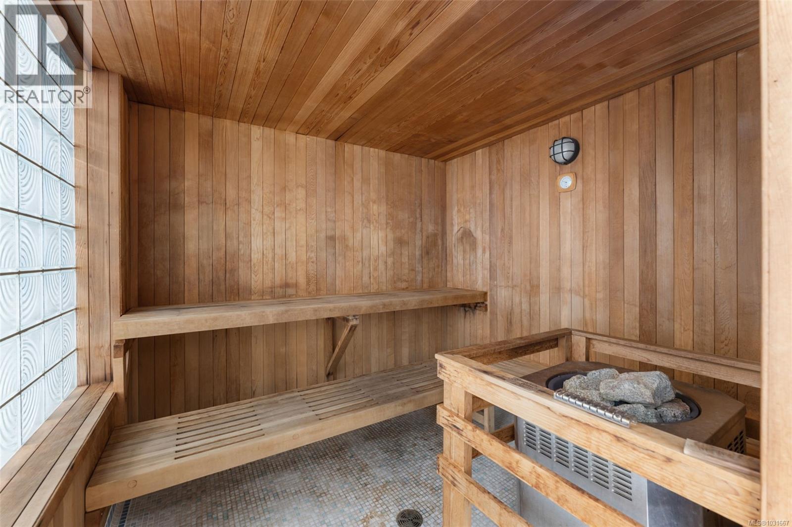 #714 21 DALLAS RD - 29