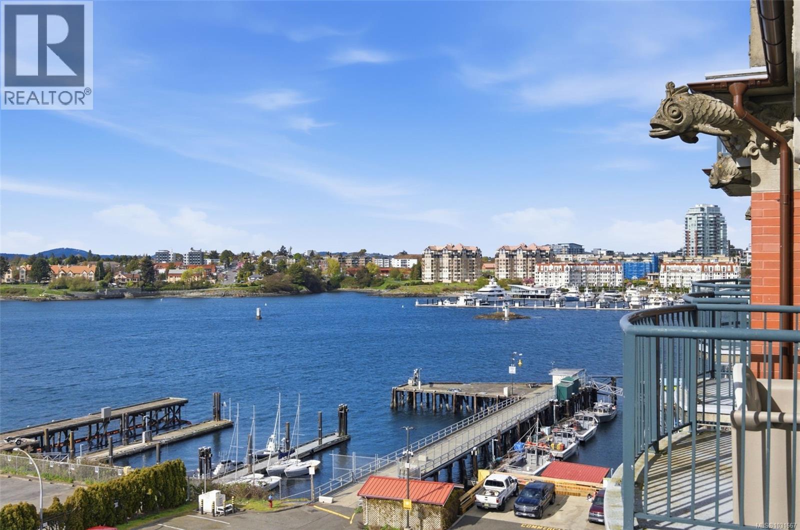 #714 21 DALLAS RD - 22