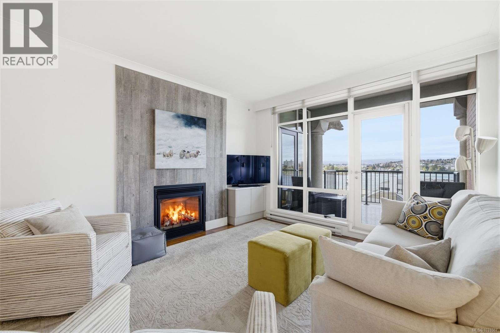 #714 21 DALLAS RD - 4