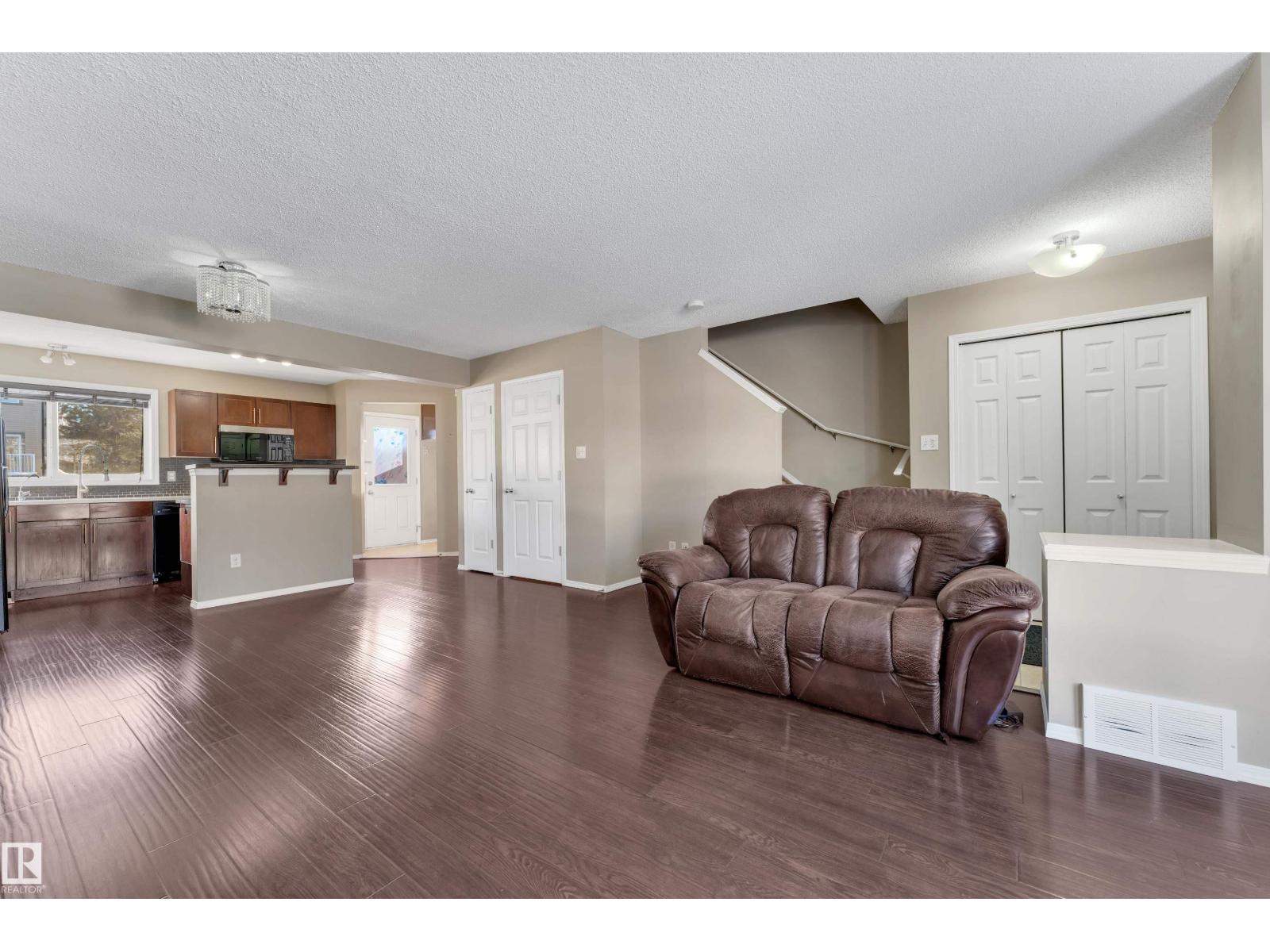 6017 213 ST NW - 11
