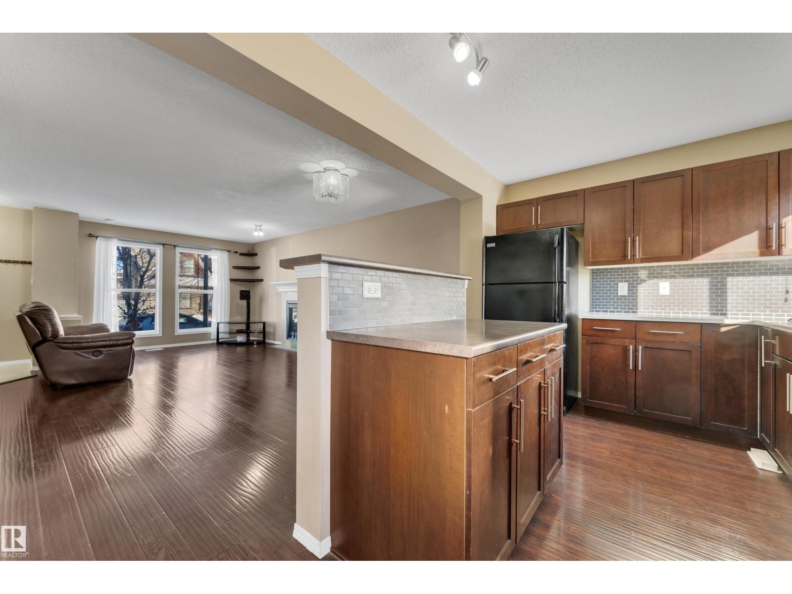 6017 213 ST NW - 21