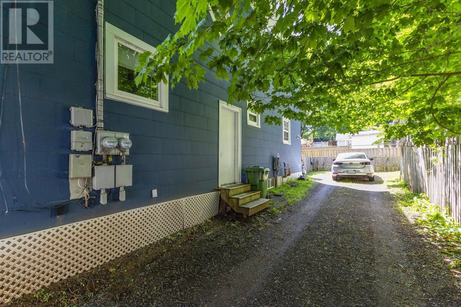 Property 46 of 50 of 12 Alice Street