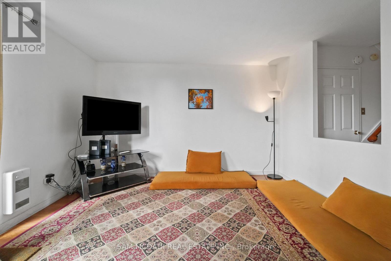 #112 1050 FALGARWOOD DRIVE - 8