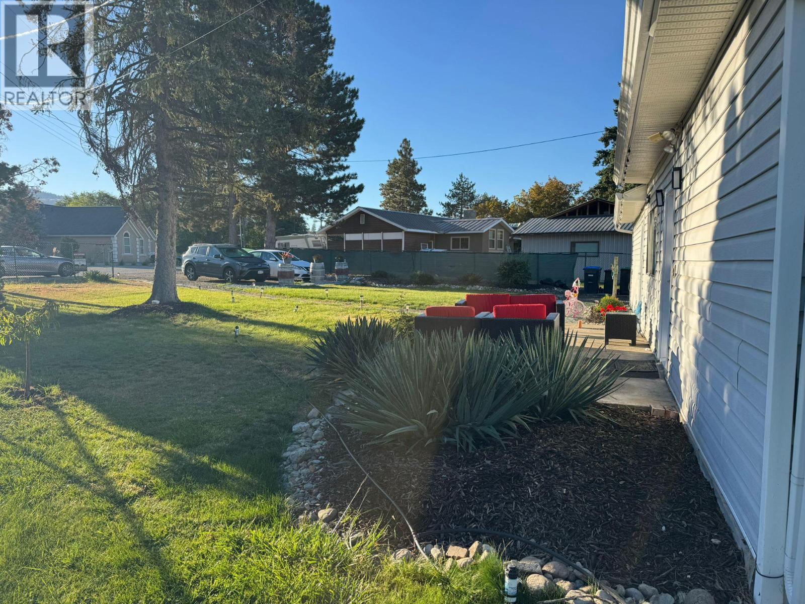  6488 Wolfcub Place Place, Oliver