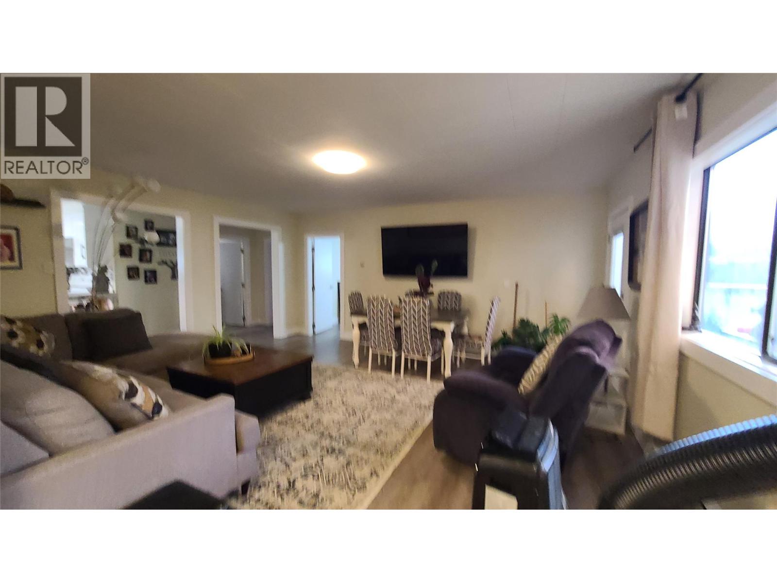  6488 Wolfcub Place Place, Oliver