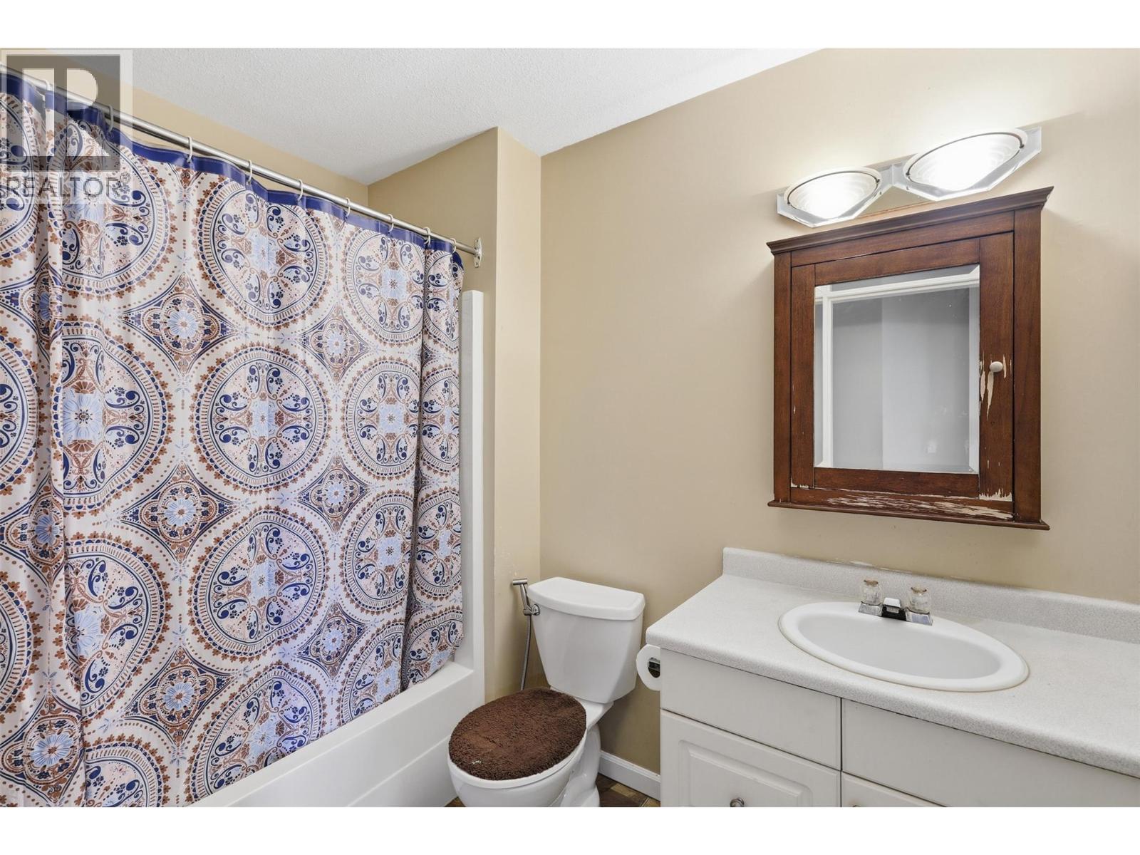 #53 1775 MCKINLEY COURT - 24