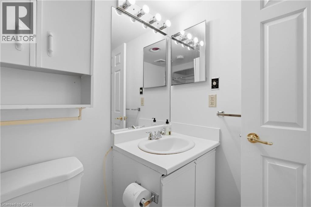 #302 1414 KING Street E - 17