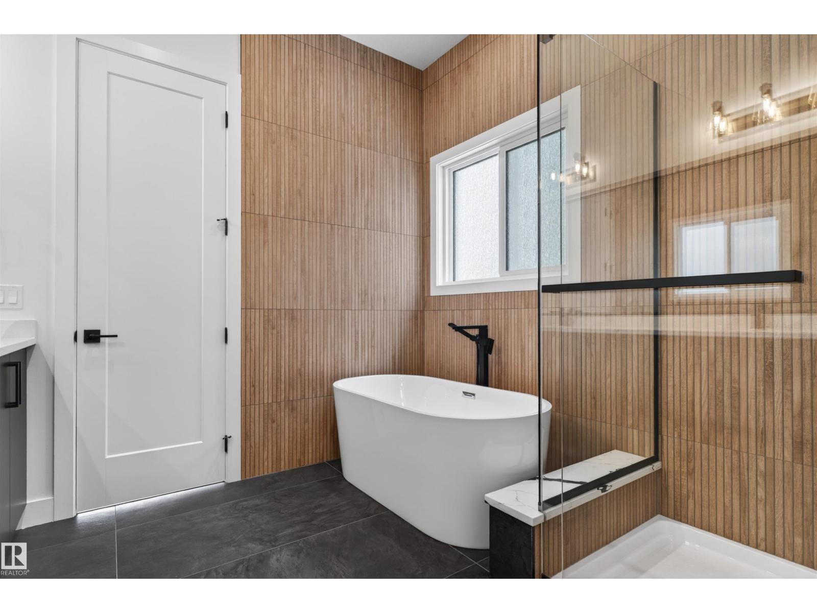 27 ROSEWOOD WY, St. Albert