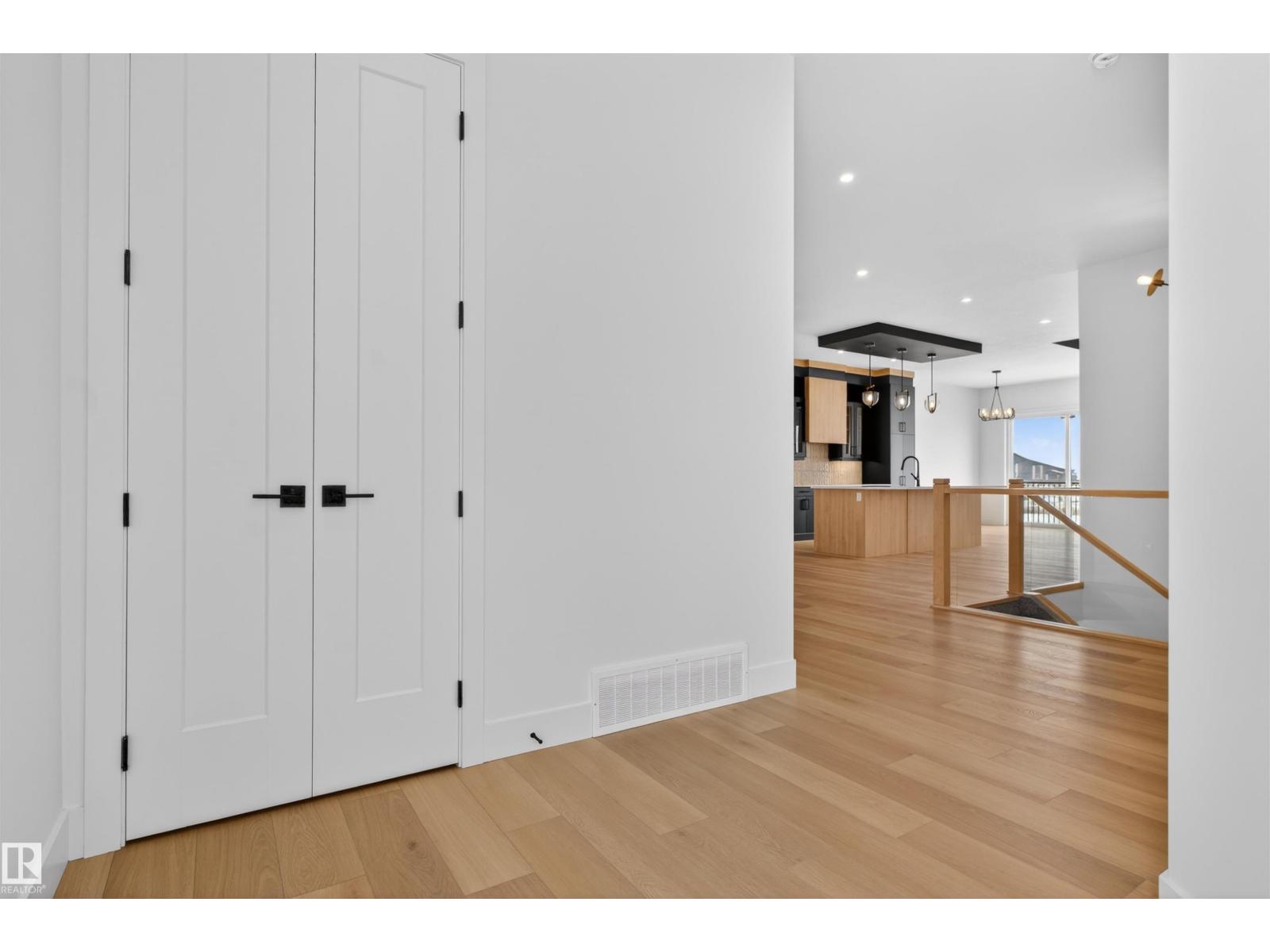 27 ROSEWOOD WY, St. Albert