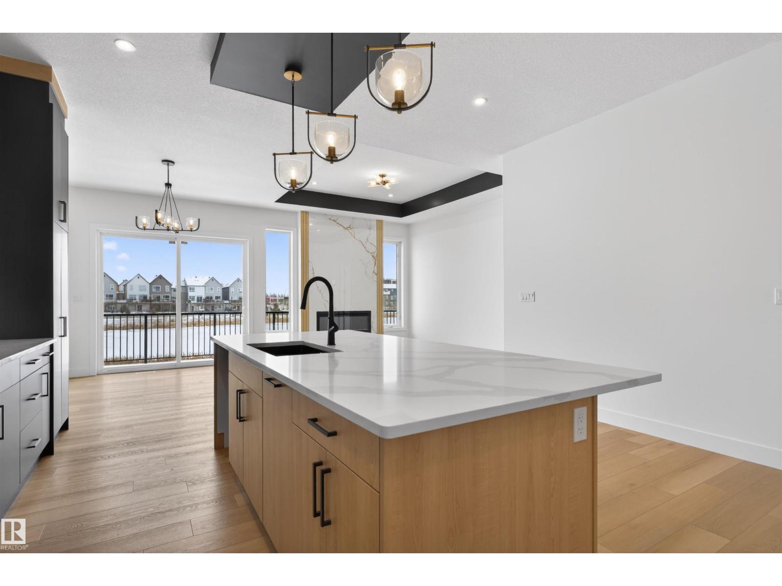 27 ROSEWOOD WY, St. Albert