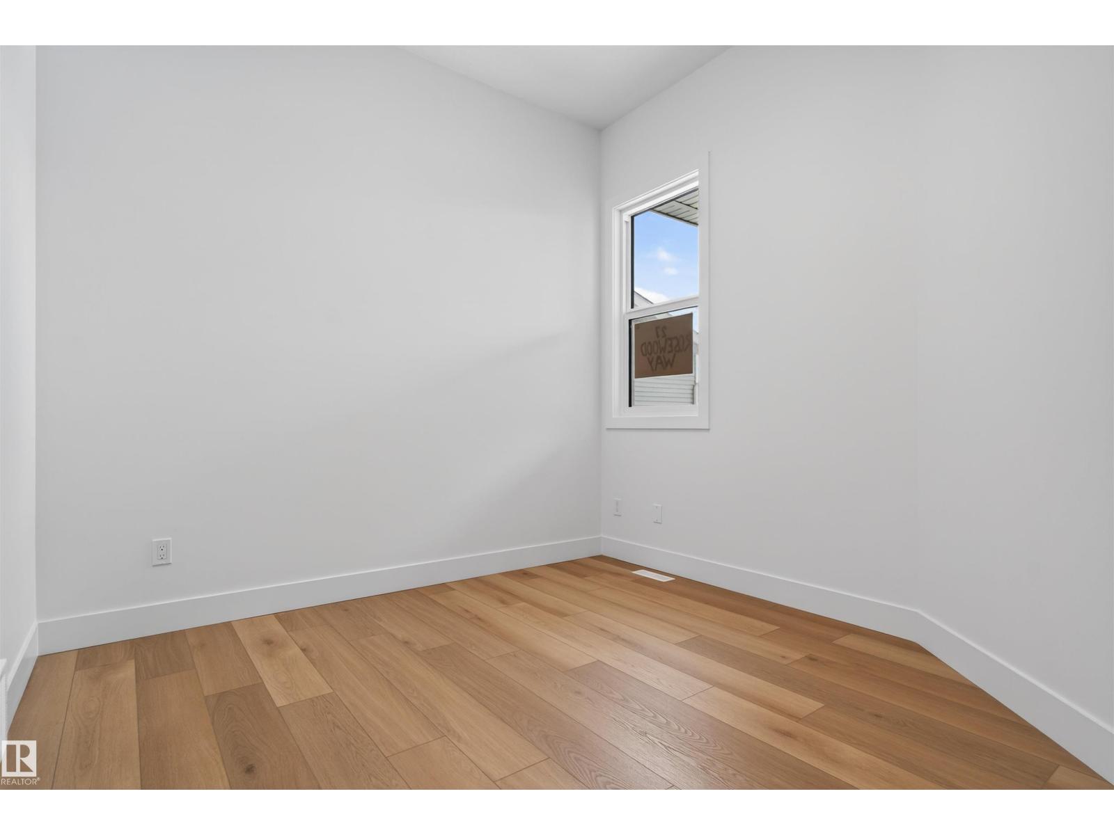 27 ROSEWOOD WY, St. Albert