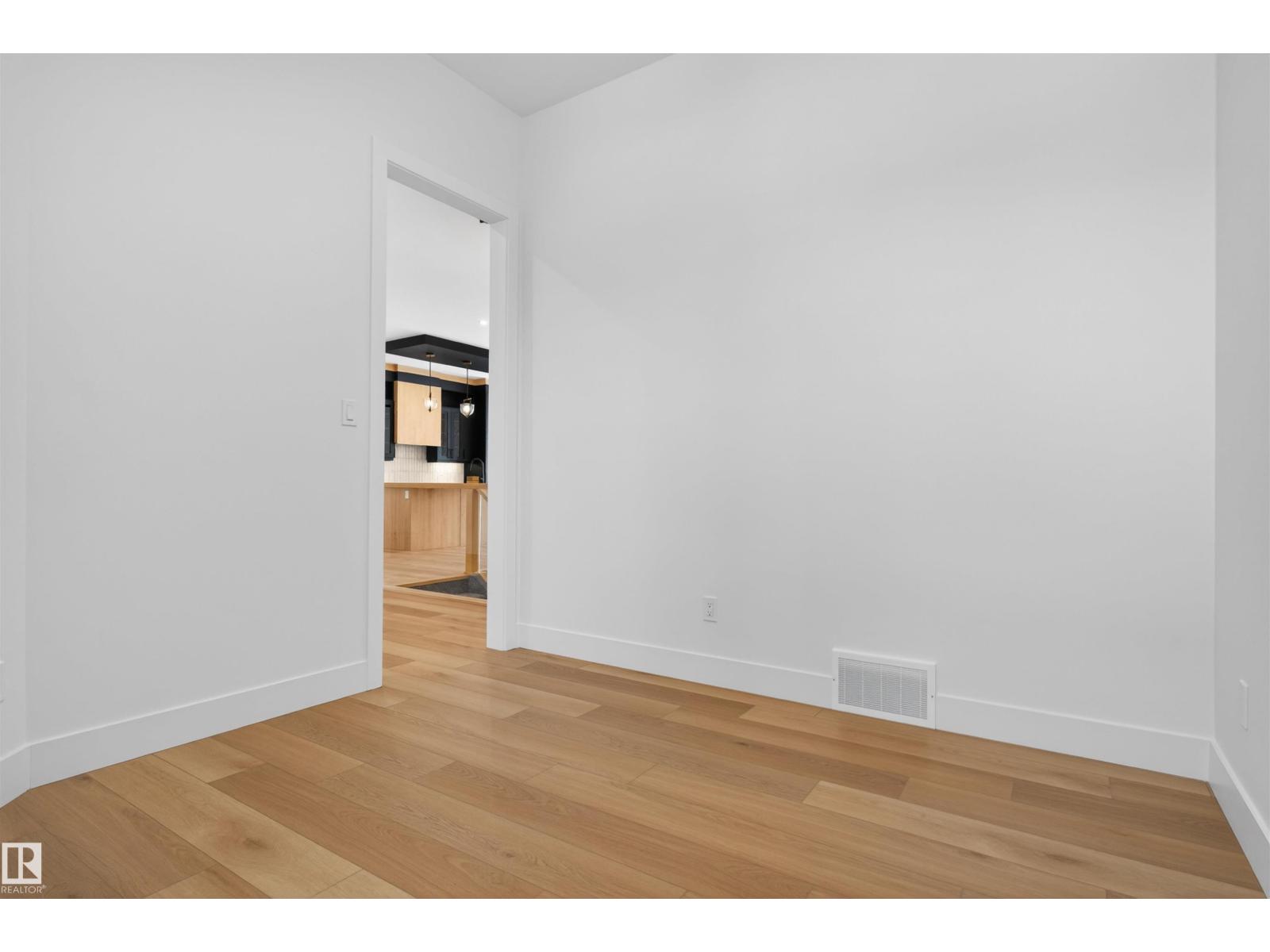 27 ROSEWOOD WY, St. Albert