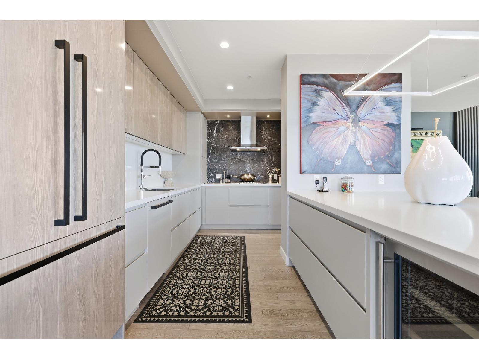 1103 1526 FINLAY STREET, White Rock