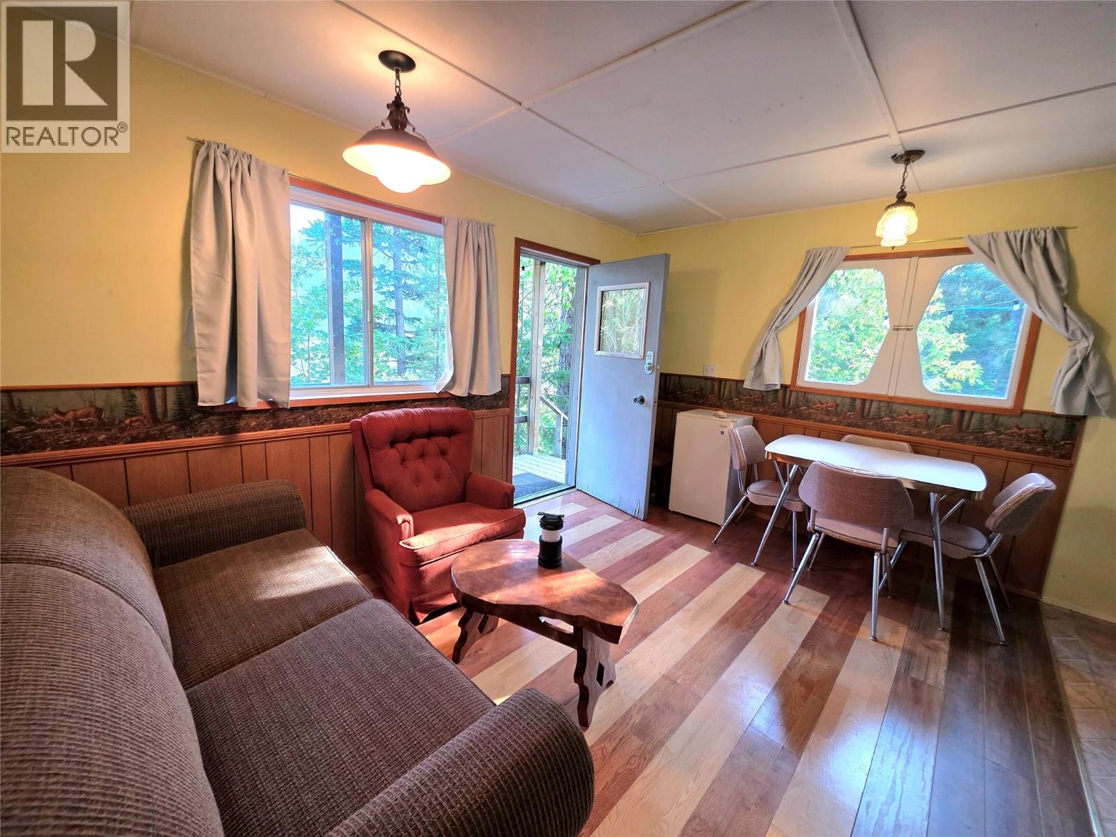 6453 PINAUS LAKE ROAD - 39