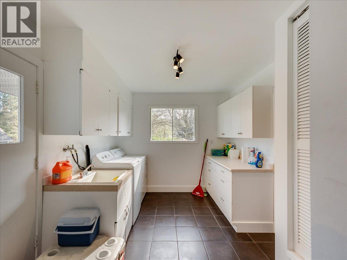 112 100TH STREET - 24