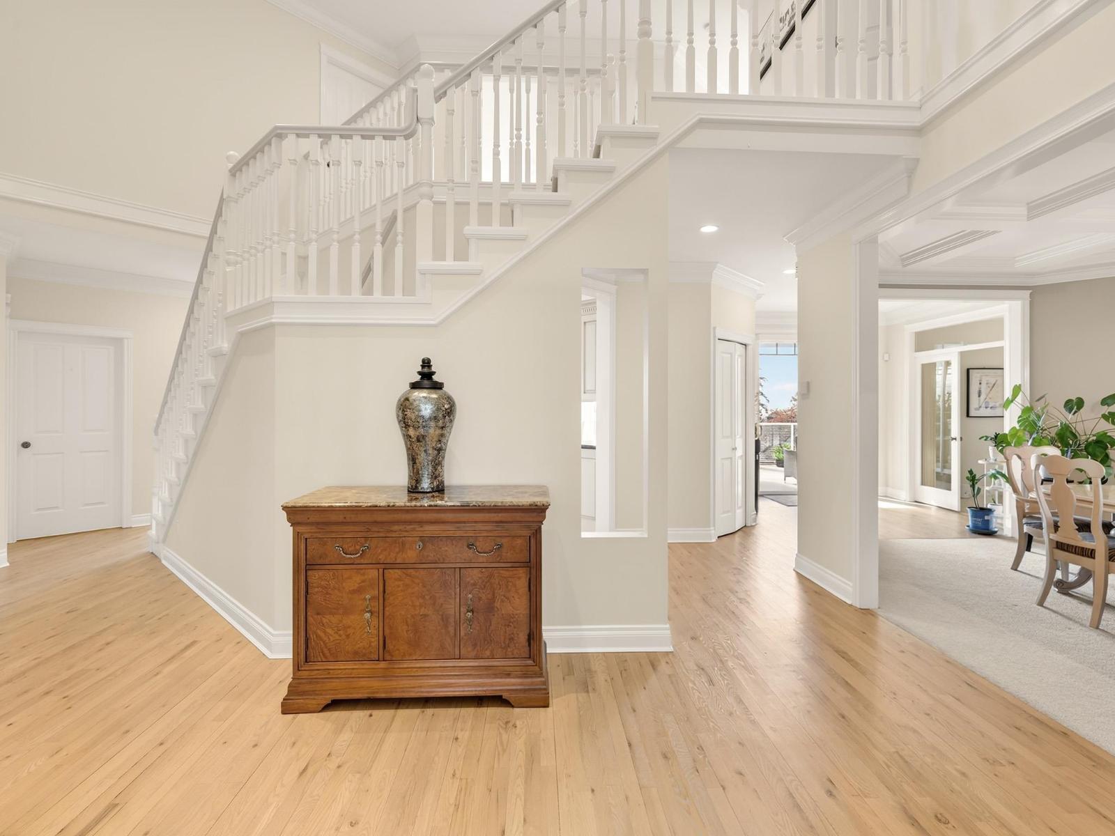 13518 MARINE DRIVE, Surrey