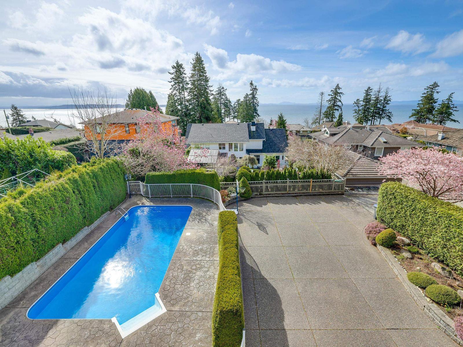 13518 MARINE DRIVE, Surrey