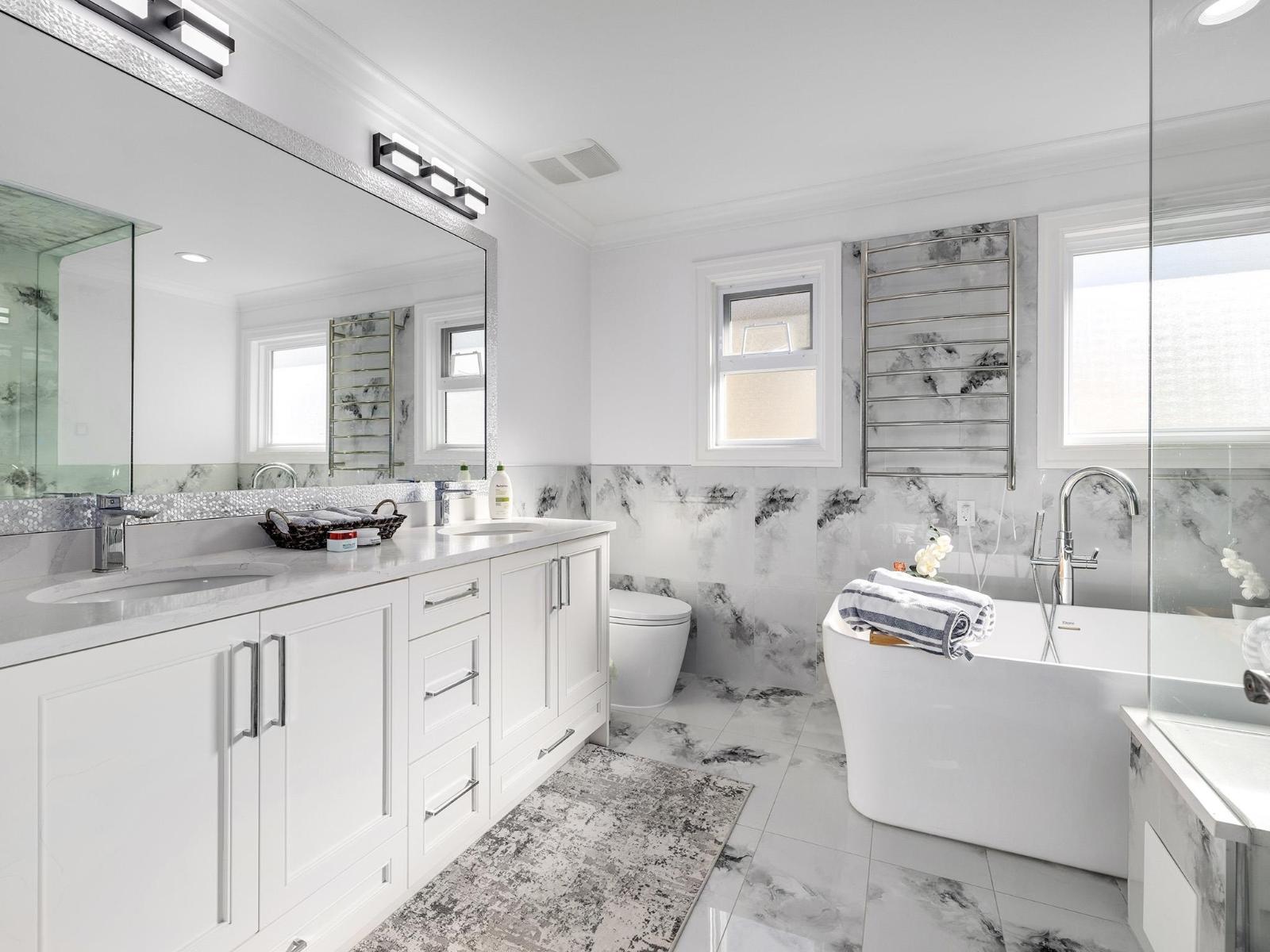 15354 ROYAL AVENUE, White Rock