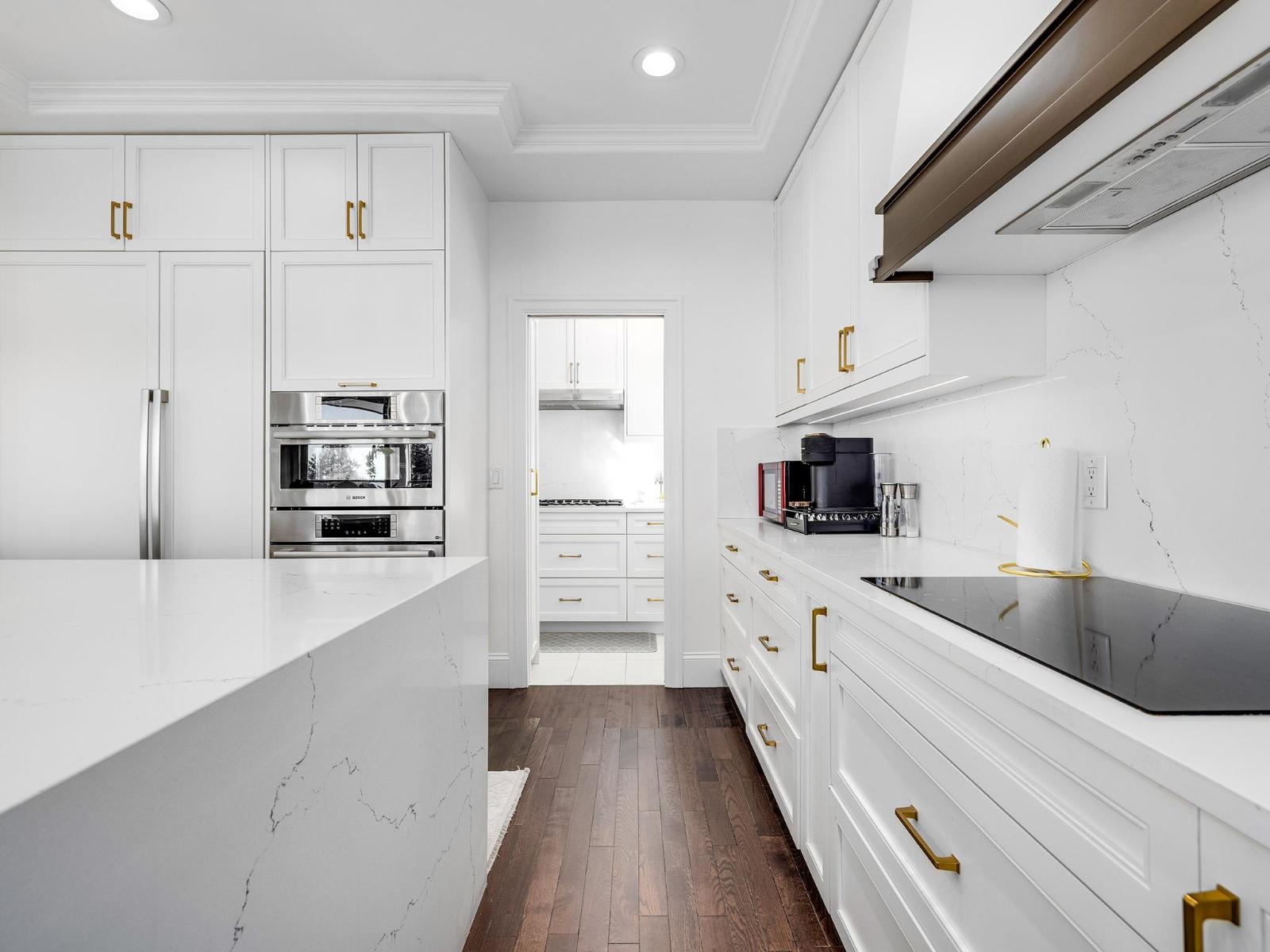 15354 ROYAL AVENUE, White Rock