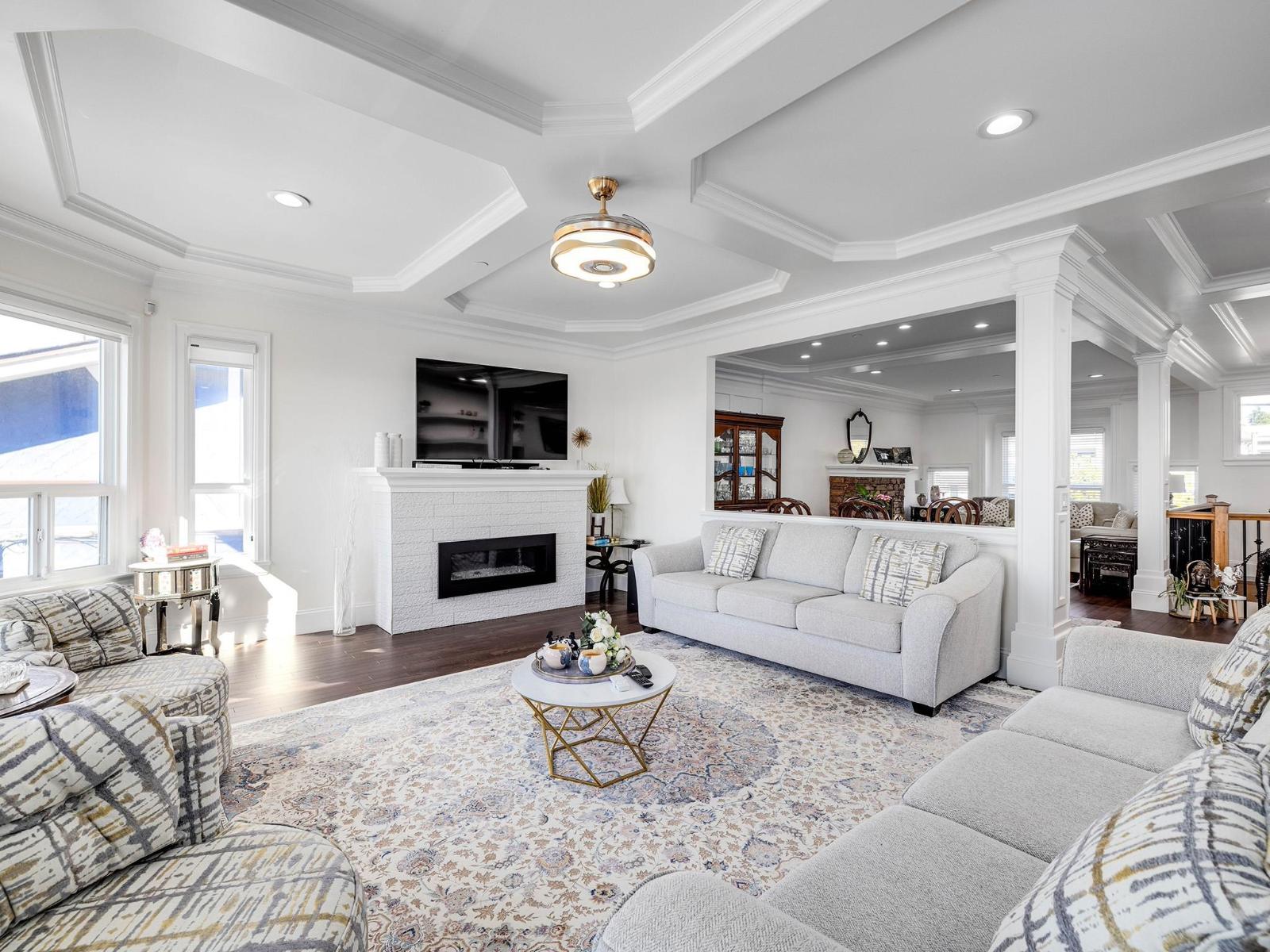 15354 ROYAL AVENUE, White Rock