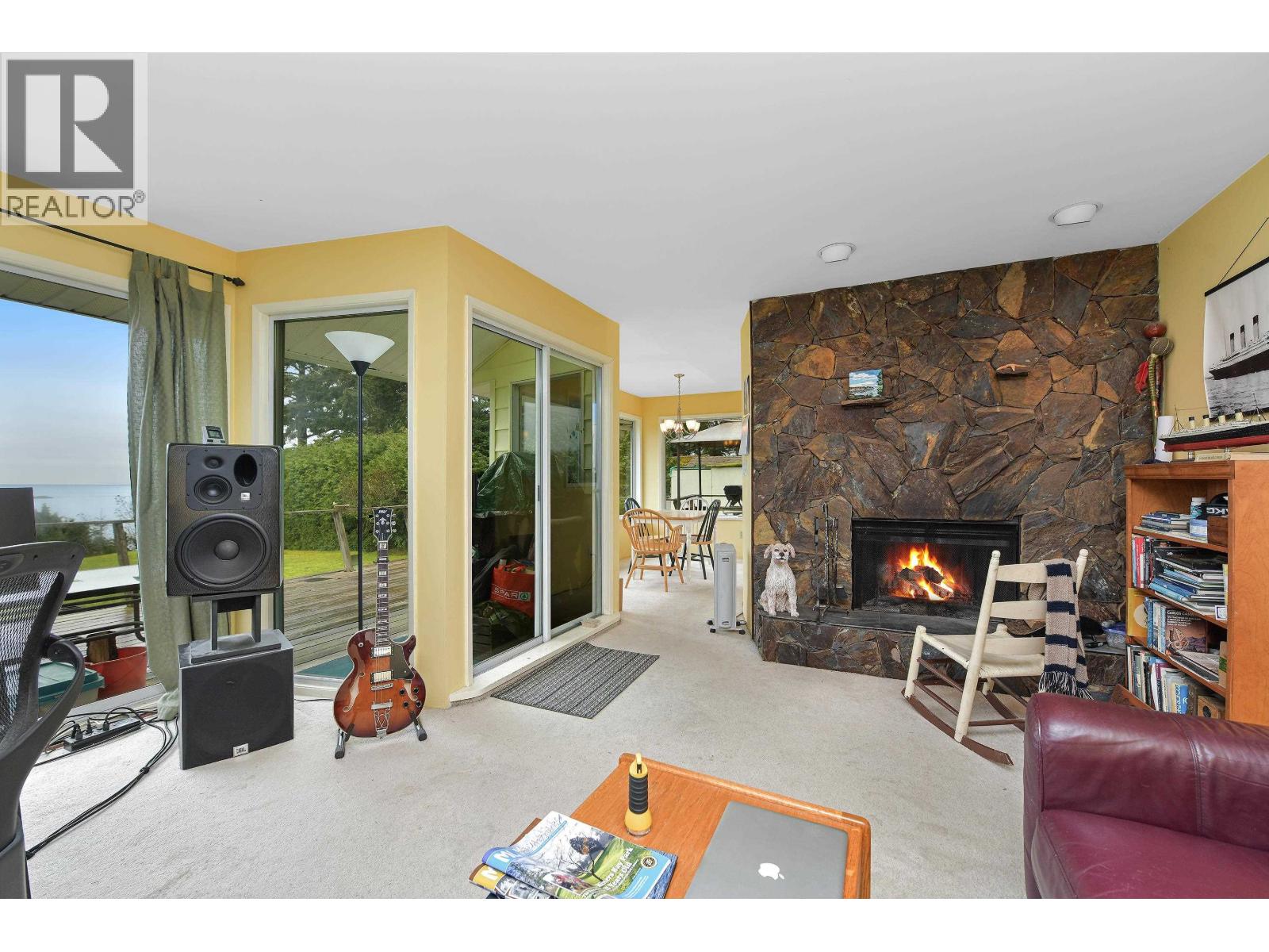 506 ARBUTUS DRIVE, Mayne Island