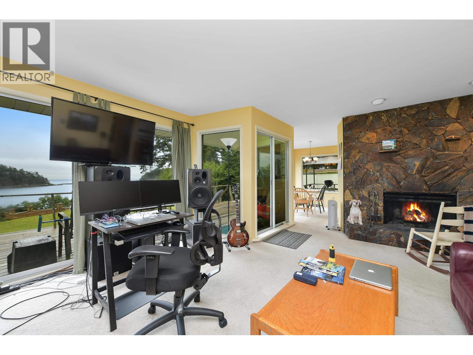 506 ARBUTUS DRIVE, Mayne Island