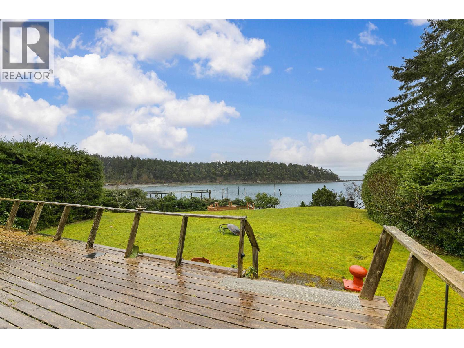506 ARBUTUS DRIVE, Mayne Island