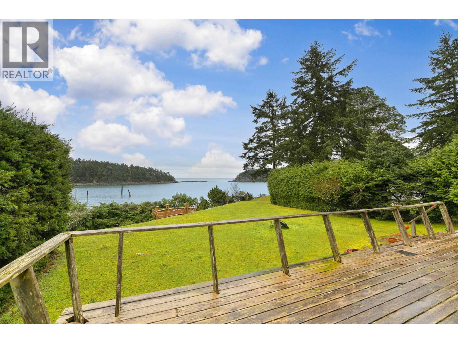 506 ARBUTUS DRIVE, Mayne Island