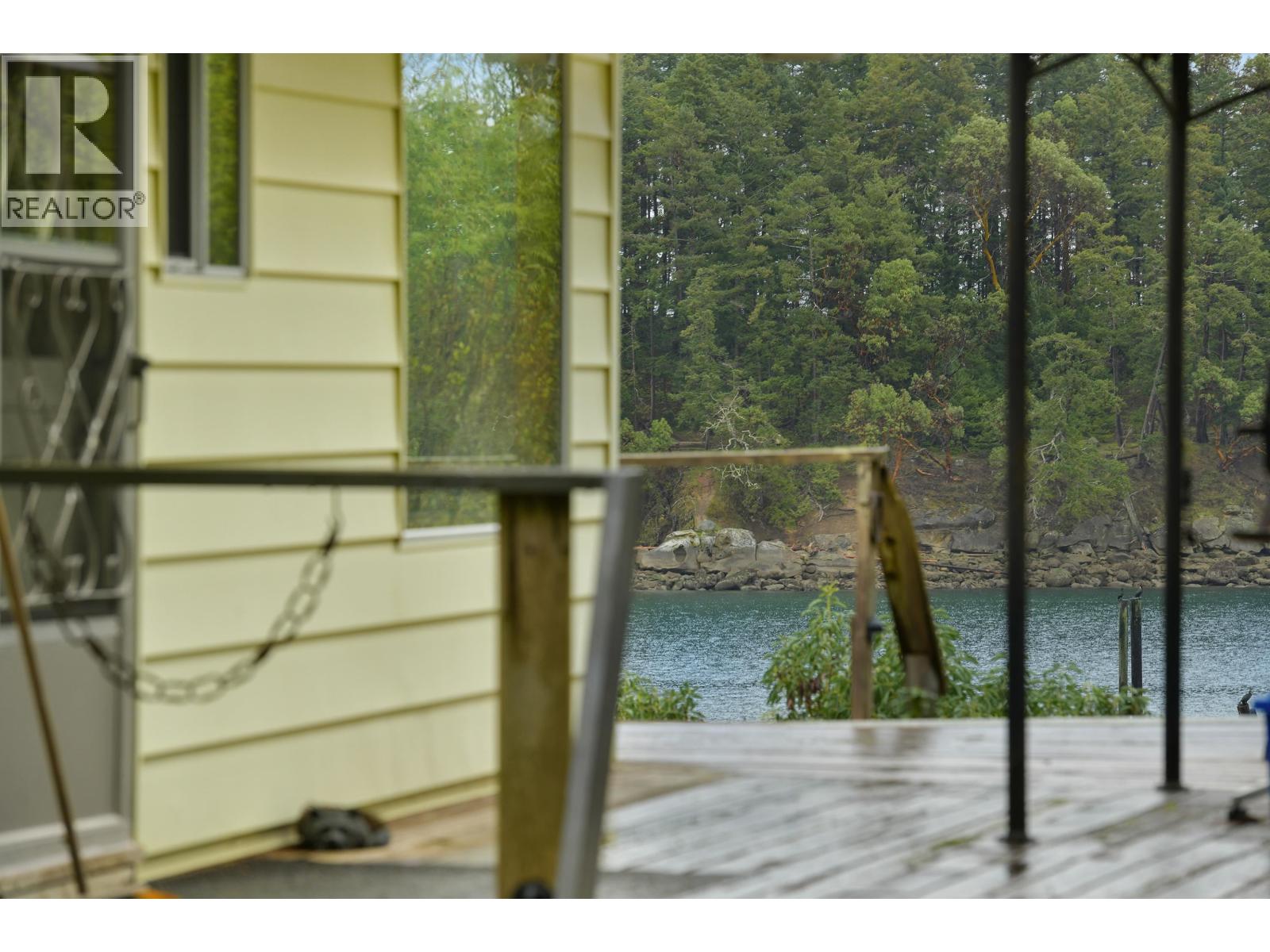 506 ARBUTUS DRIVE, Mayne Island