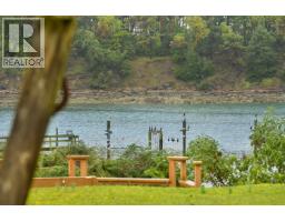 506 Arbutus Drive, Mayne Island, BC V0N2J1 Photo 9