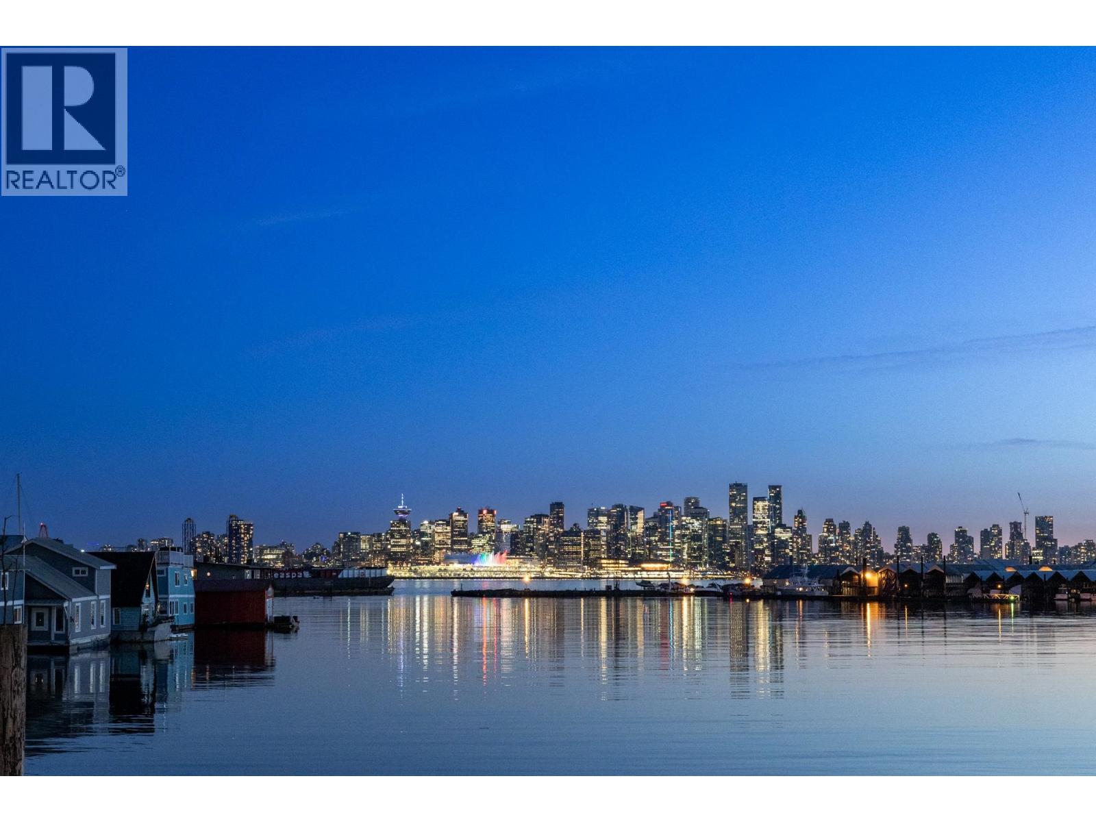 FRSL17 415 W ESPLANADE AVENUE