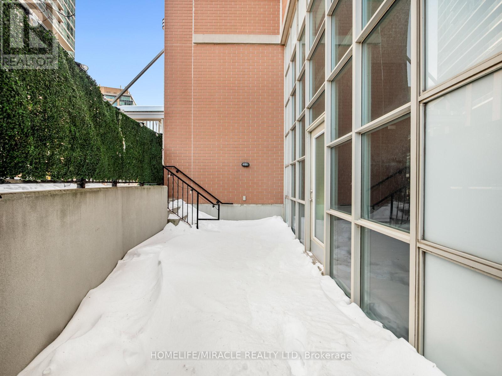 Recessed Patio providing privacy & convenience