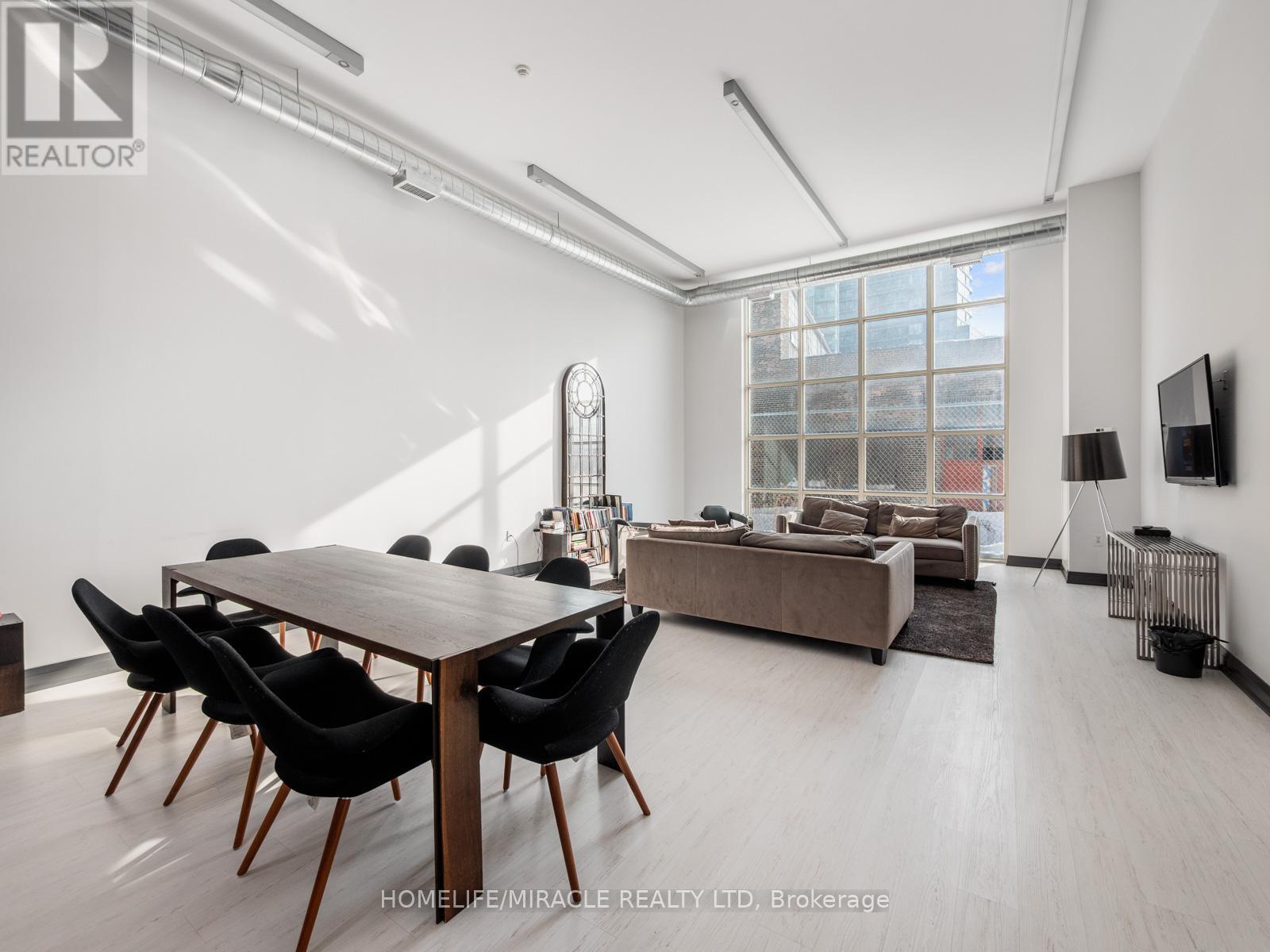 103 - 125 WESTERN BATTERY ROAD — photo 35